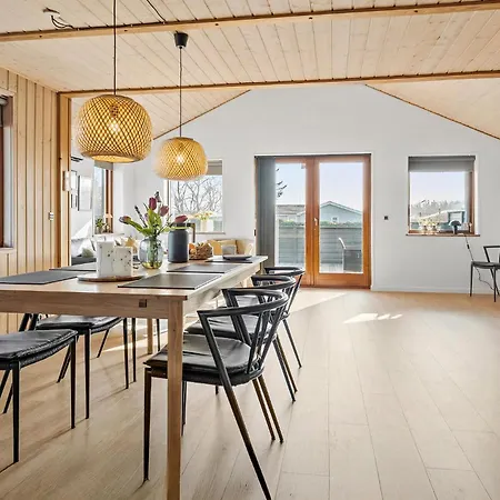 3 Bedroom Awesome In